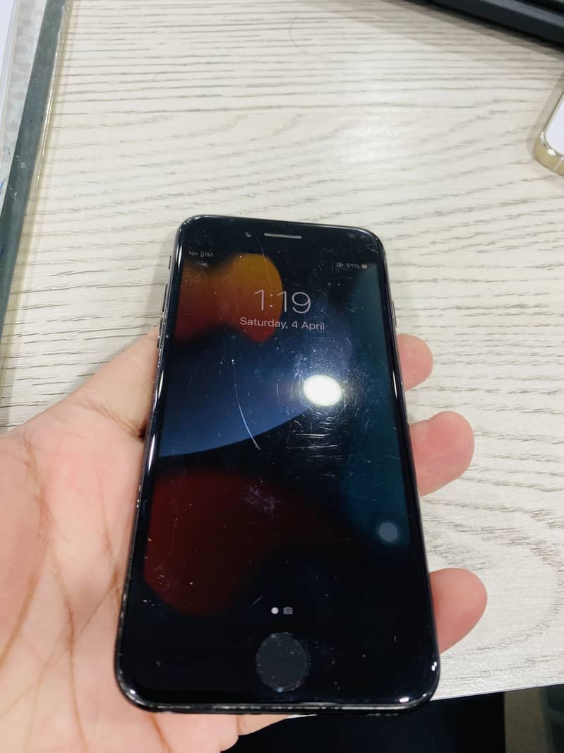 Apple iPhone 7 3