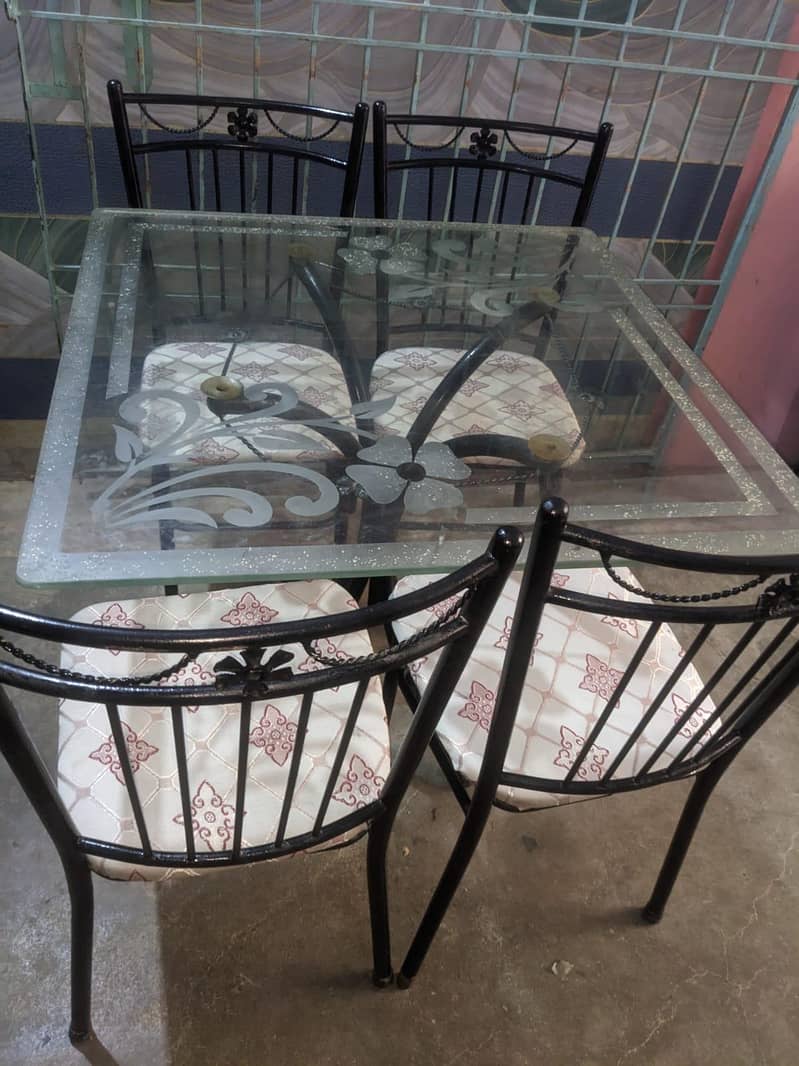 dinning table 0