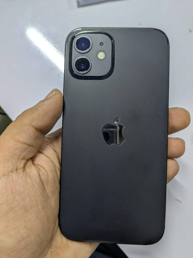 Apple iPhone 12 1