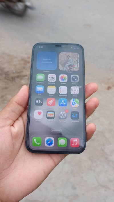 i Phone 12 64GB