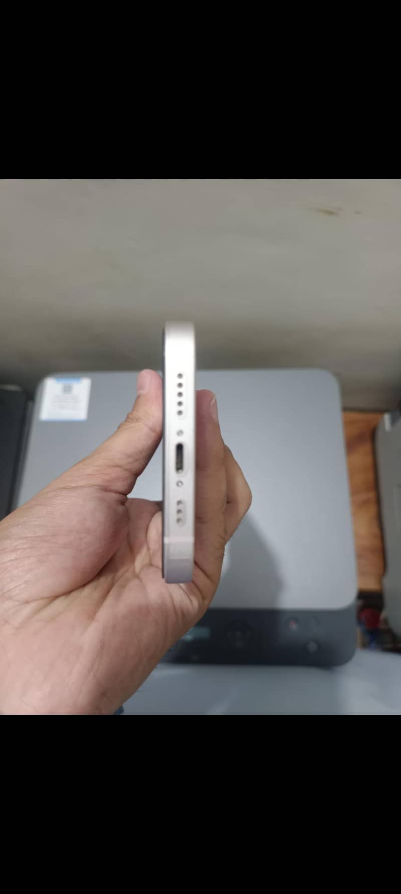 Apple iPhone 13 7