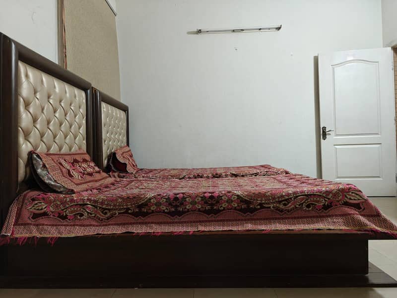 Single bed 2