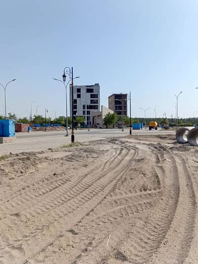 8 Marla Residential Possession Plot Available For Sale In Etihad Town Phase-1 Lahore.