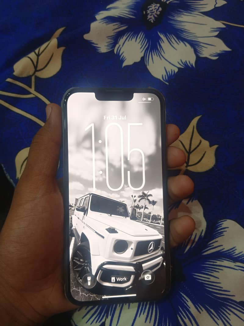 Apple iPhone 13 6