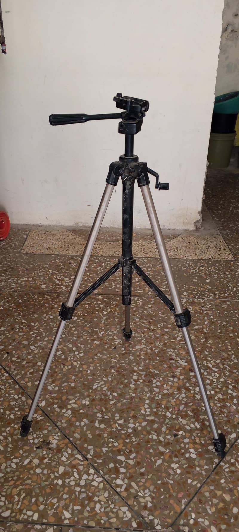 Camera or Mobile Tripod 3