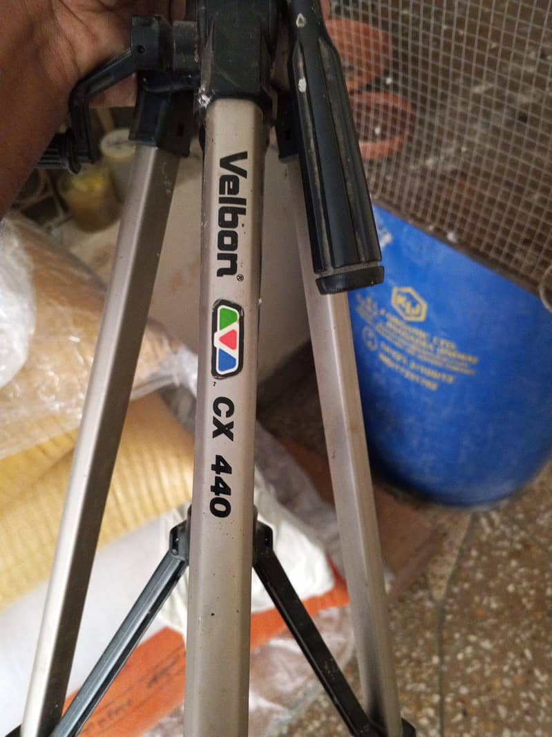 Camera or Mobile Tripod 6