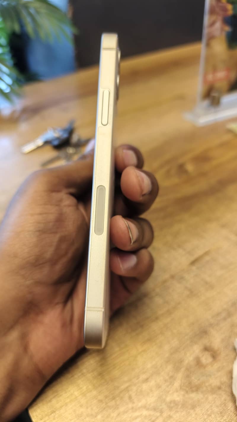 Apple iPhone 12 2