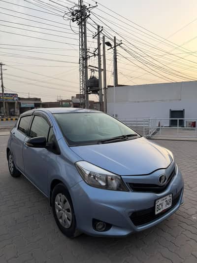 Toyota Vitz 2013