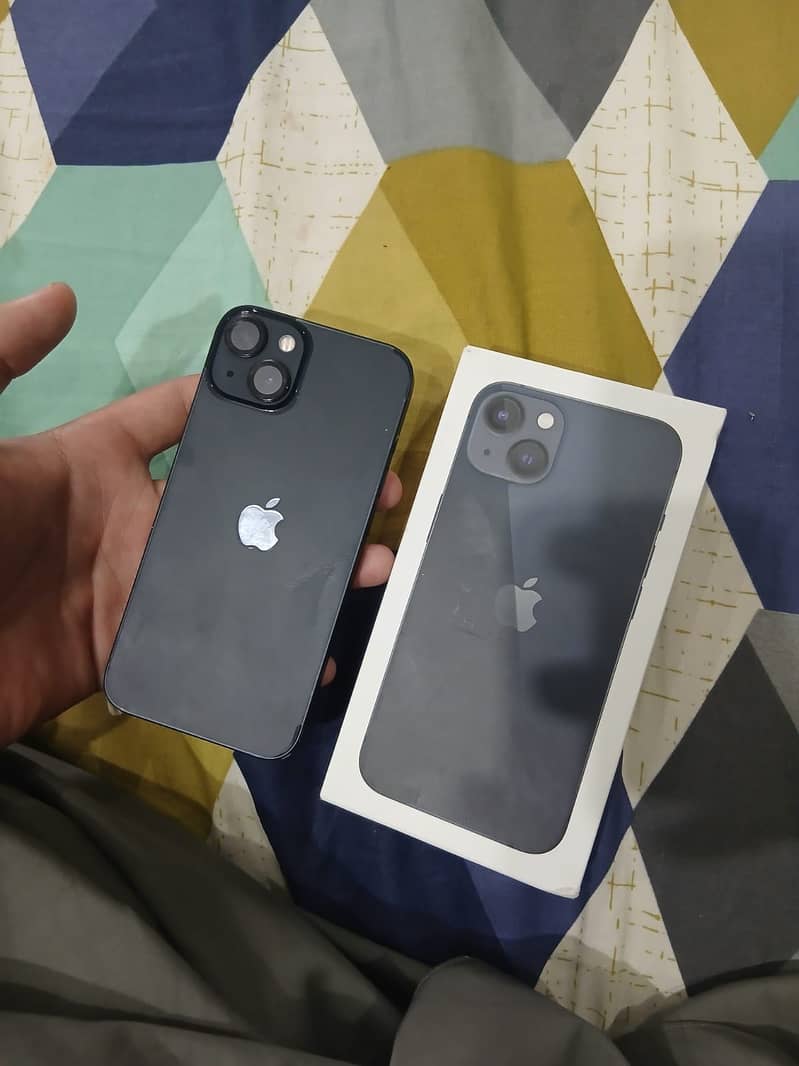 Apple iPhone 13 2