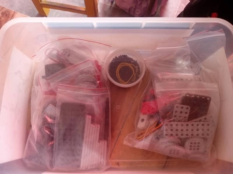Robotics kits 4