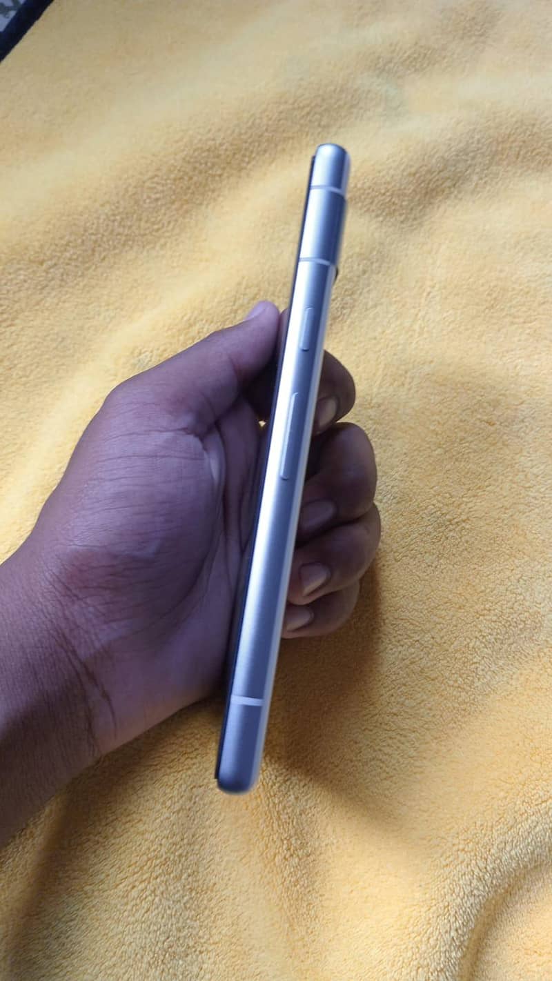 Google Pixel 7a 3