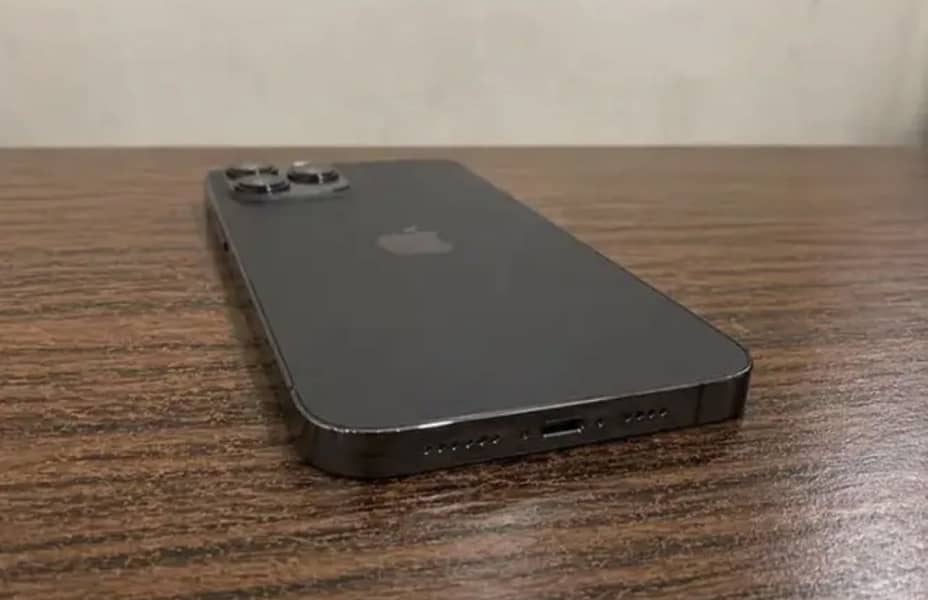 Apple iPhone 12 Pro 0