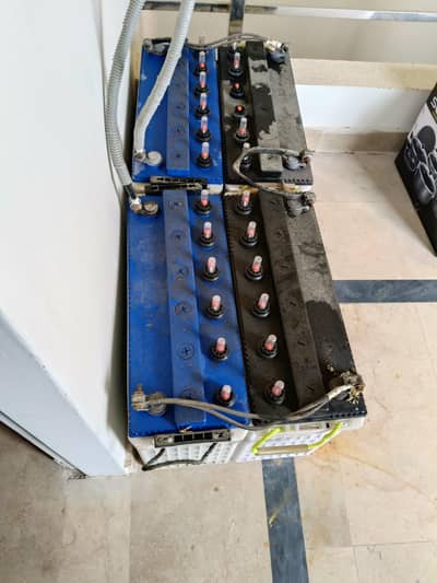 tall  tubular TX1800 2 Osaka or 2 Phoenix Batteries