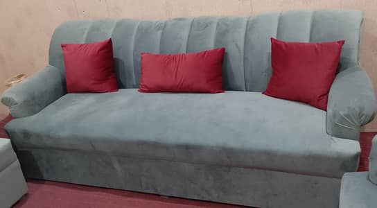 7 seater luxury sofa set for sale in Rawalpindi