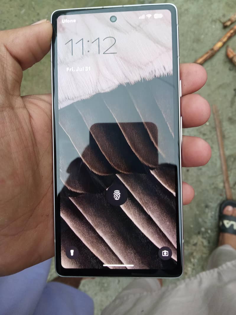 Google Pixel 7a 1