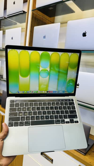 MacBook Pro 2020 M1 | 16GB RAM / 256GB SSD | 10/10 Mint