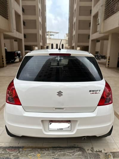 Suzuki Swift 2016 Dlx original condition 0/3/3/6/2/6/4/4/0/6/7