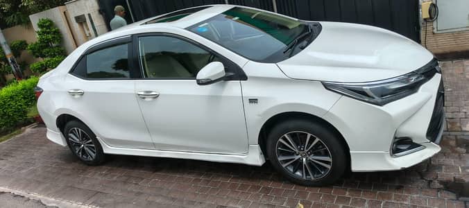 Toyota Corolla Altis 1.6 X CVT-i Special Edition 2022