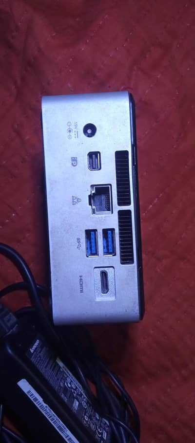silver stone cori 5 Ram 16 gb memory 240 with 19 volt Lenovo charger