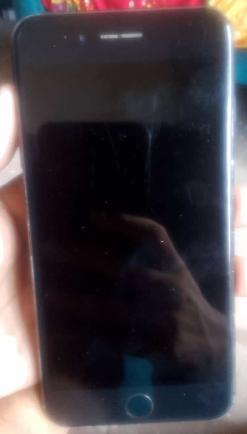 Apple iPhone 7 Plus 4