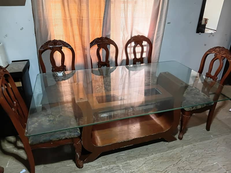 8 seater dining table 0