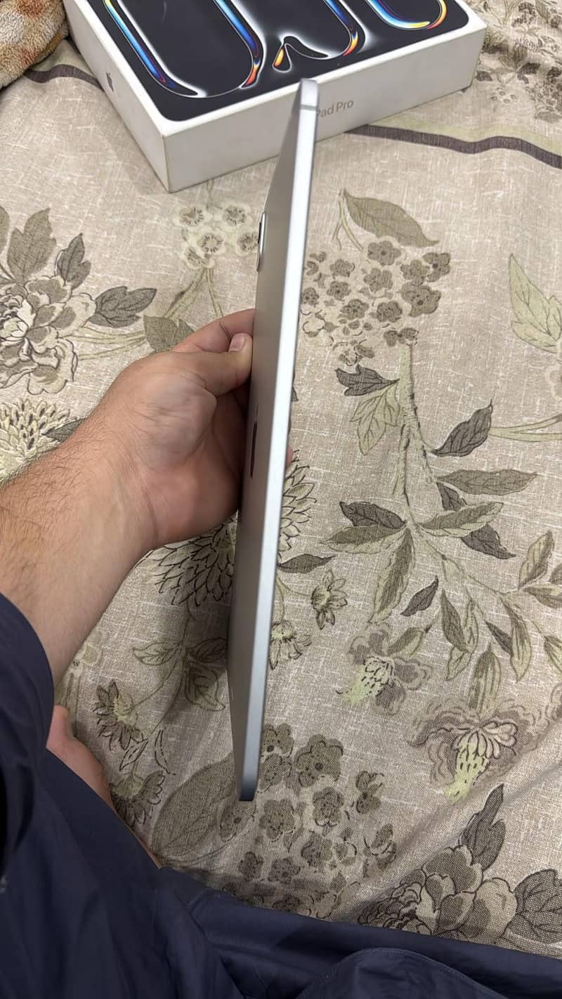 ipad M5 1