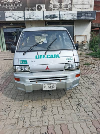 mitsubishi l300 2005 model