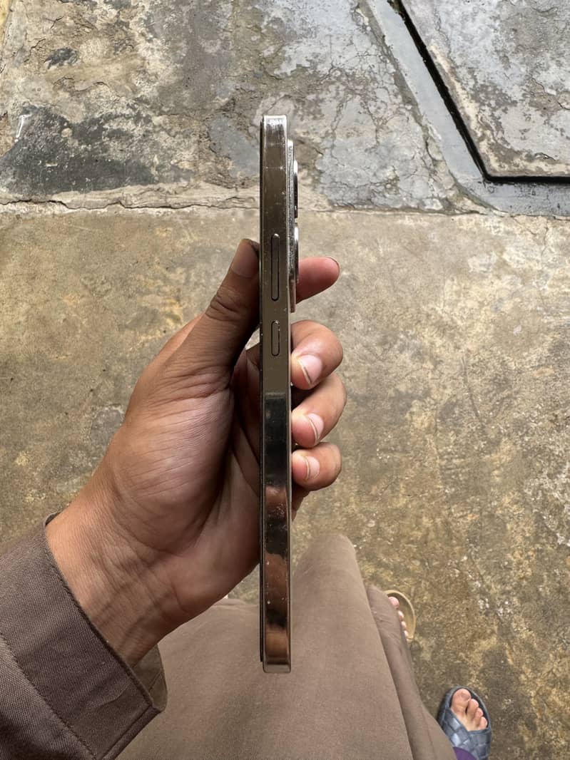 Infinix Note 40 6