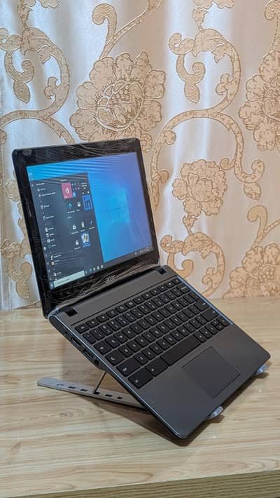 Acer C740 4GB 128GB SSD