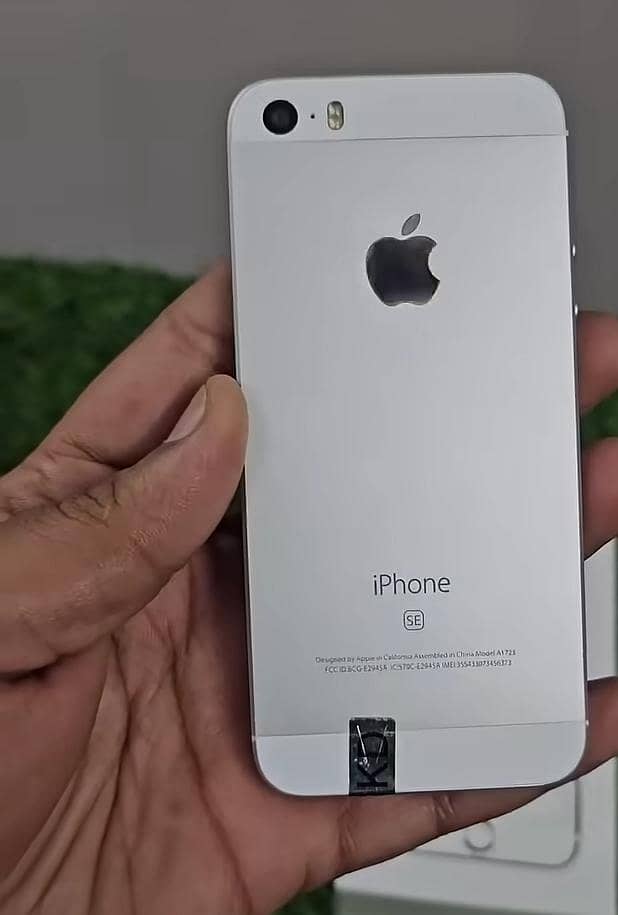Apple iPhone 5s 0