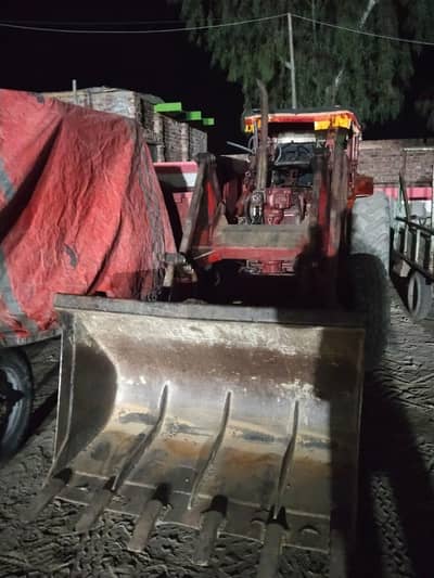 powerful loader tractor