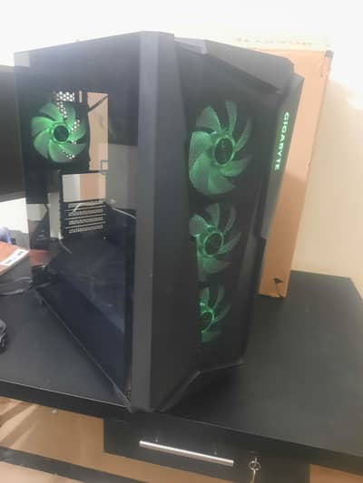 gigabyte c301 glass v2 gaming case