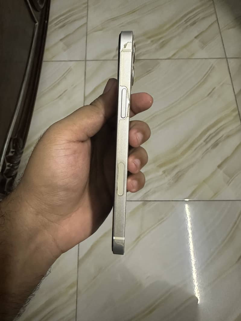Apple iPhone 12 2