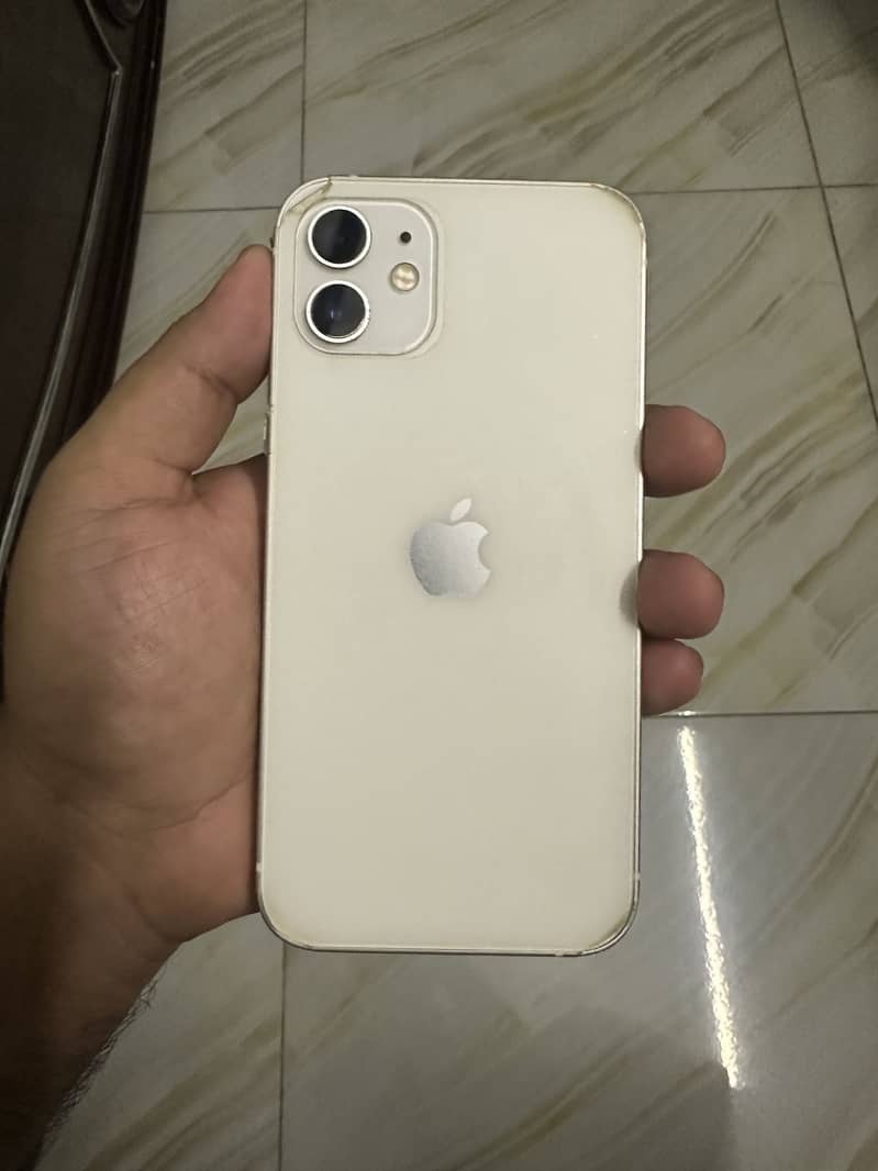 Apple iPhone 12 3