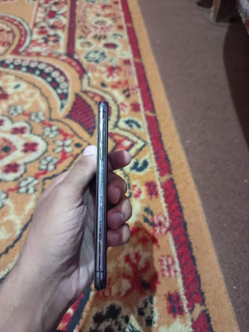 Apple iPhone X 1