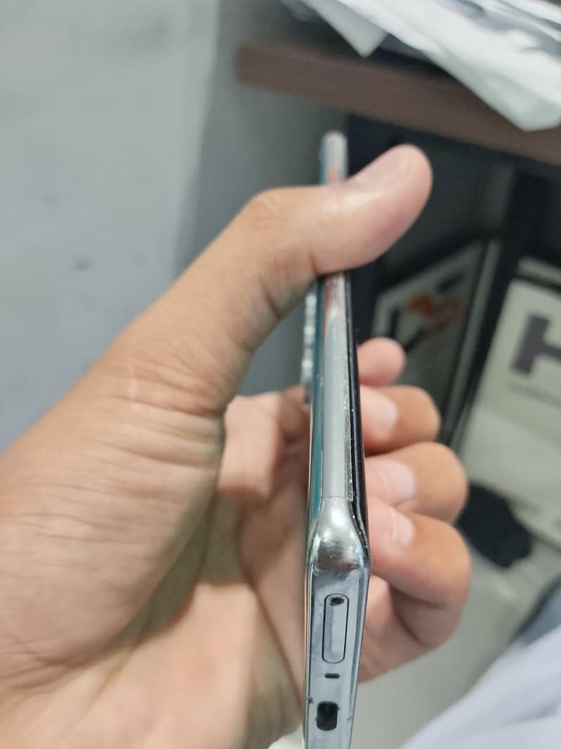 Tecno CAMON 40 Pro 12