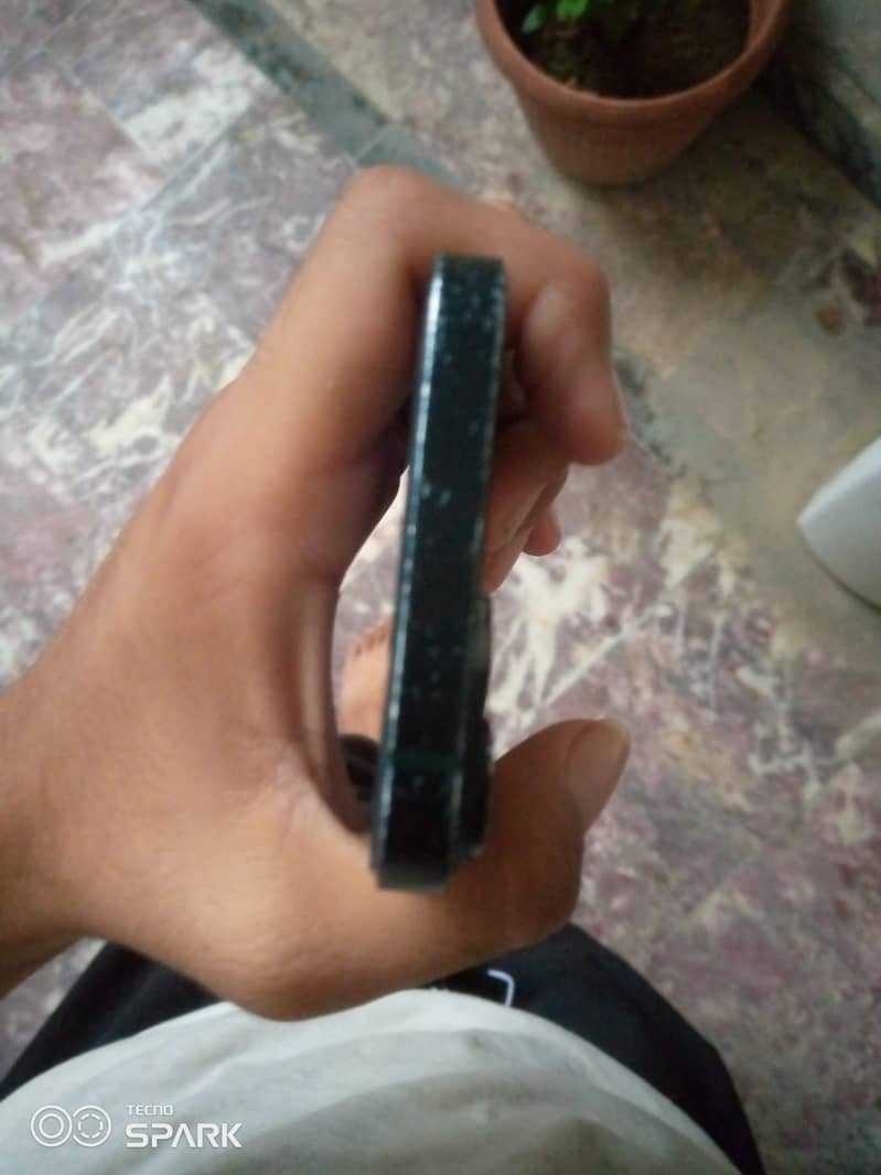 Apple iPhone 14 6