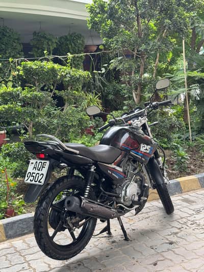 Yamaha YBR 125G Urgent For Sale | 17K Used Only | Total Geniune