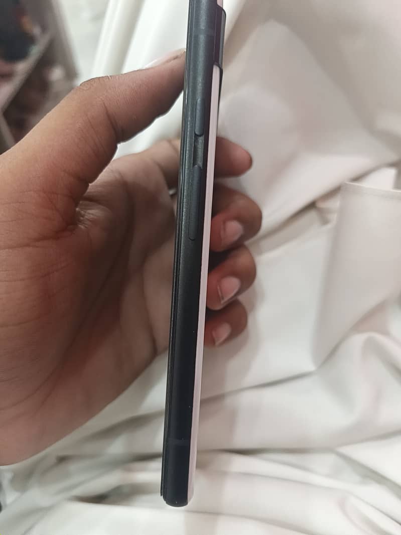 Google Pixel 6a 5