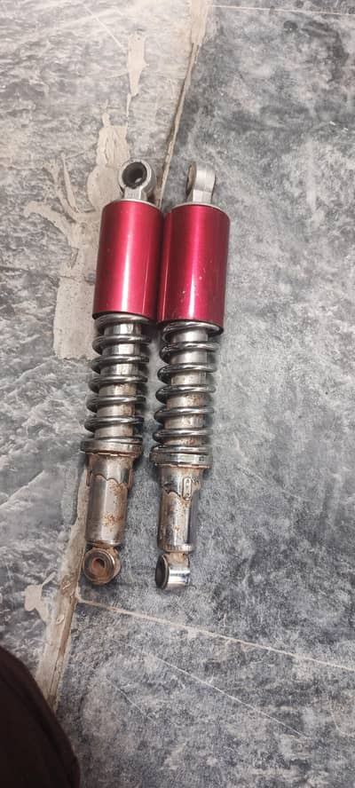 United 100 back shocks