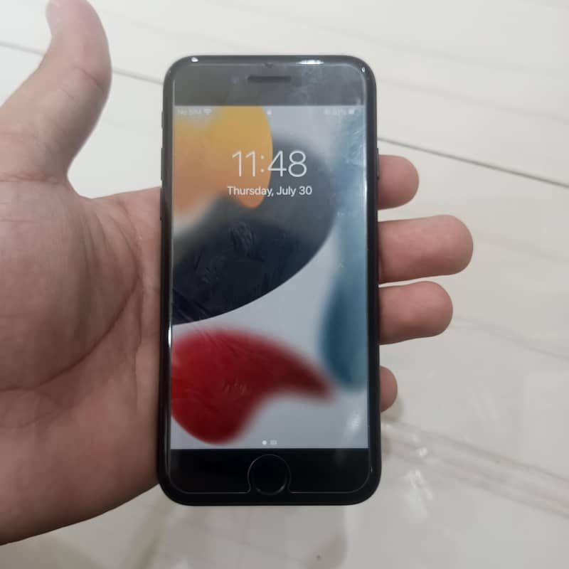Apple iPhone 7 2