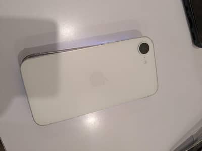 Apple iPhone 16e