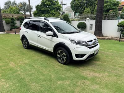 Honda BR-V S 2017 model full option total genioun