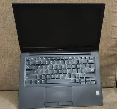 Dell Latitude 7280 i5 6th Gen 8GB/256GB like new