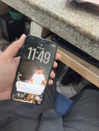 Apple iPhone 12
