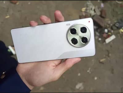 Tecno CAMON 30 complete box charger
