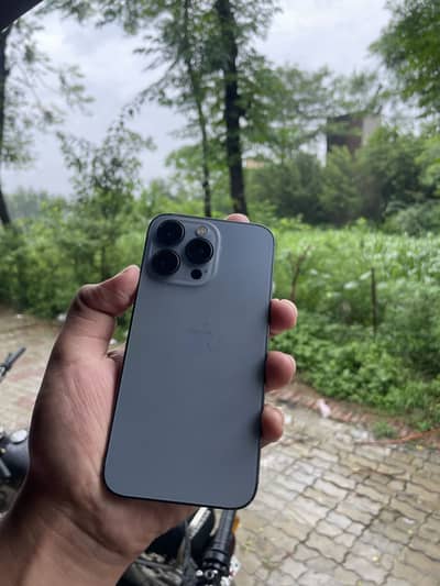 13 Pro factory unlock
