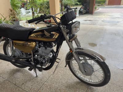 Honda CG 125 Golden edition 2025
