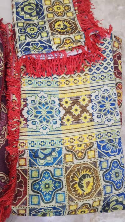 heavy bed sheets hai bilkul new hai