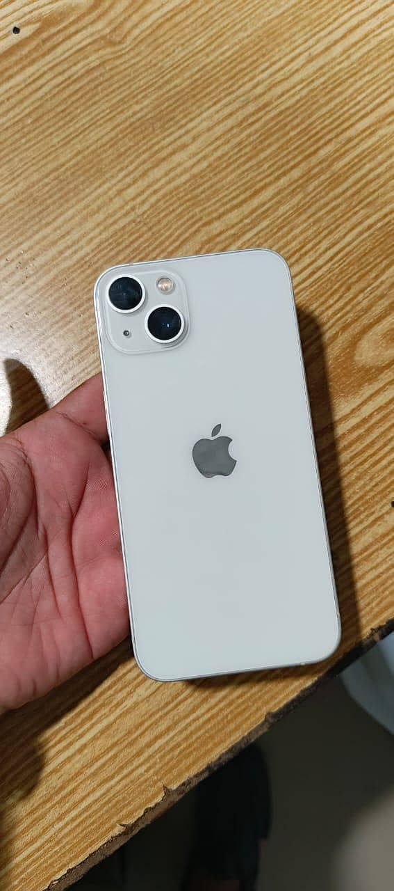 Apple iPhone 13 0